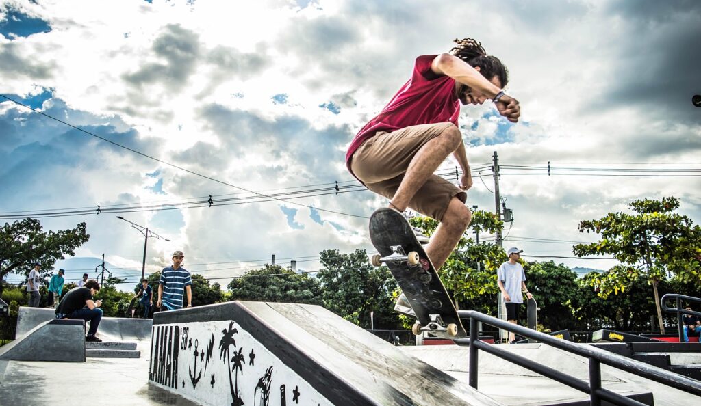 Medellin digital nomad skateboard fun